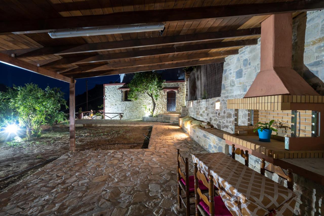 Villa Tzaniana Apomarma Exterior foto